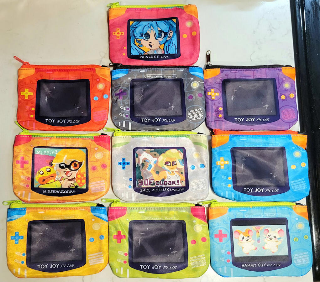 Handheld console Wallets- front V2